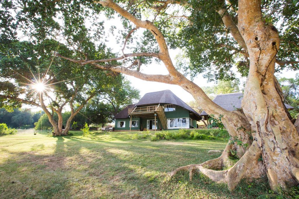 Maninghi Lodge Balule Game Reserve Exterior photo